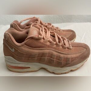 Nike Airmax BQ7222-600 Girl’s Youth Size 5Y